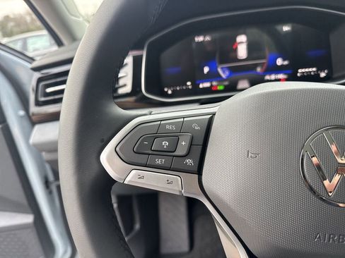 New 2026 Volkswagen Jetta SE FWD image 19