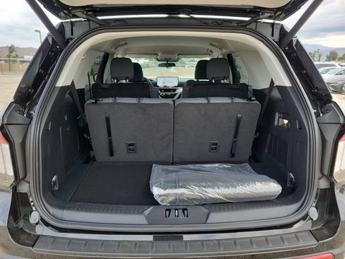 New 2026 Ford Explorer Active RWD image 20