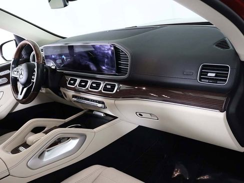 Used 2021 Mercedes-Benz GLS 450 4MATIC image 34