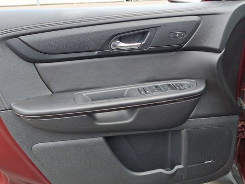 Used 2017 Chevrolet Traverse Premier image 12