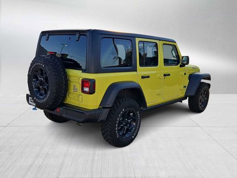 Used 2023 Jeep Wrangler Unlimited w/ 8.4" Radio Group image 17