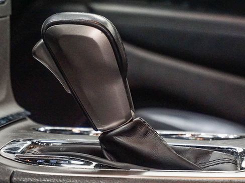 Used 2017 Jeep Grand Cherokee Altitude image 19