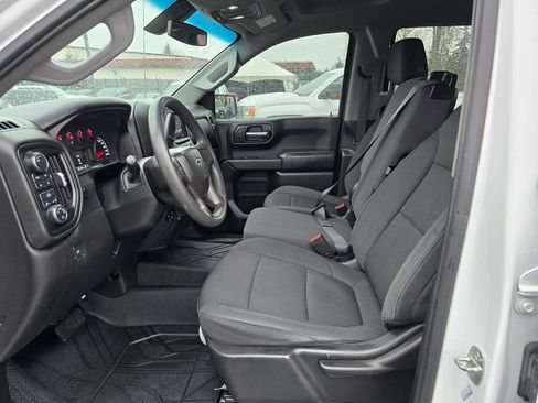 Used 2020 Chevrolet Silverado 1500 Custom Trail Boss w/ Custom Convenience Package AWD/4WD image 19