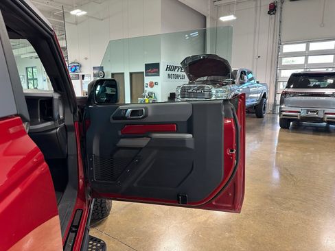 Used 2021 Ford Bronco Black Diamond AWD/4WD image 37