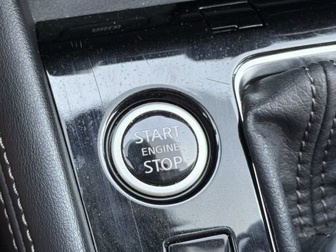 Used 2024 Nissan Kicks SV FWD image 18