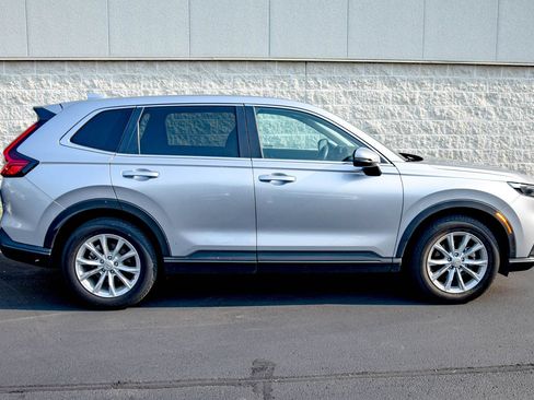 Used 2024 Honda CR-V EX image 5