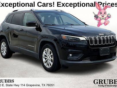 Used 2019 Jeep Cherokee Latitude w/ Popular Appearance Group