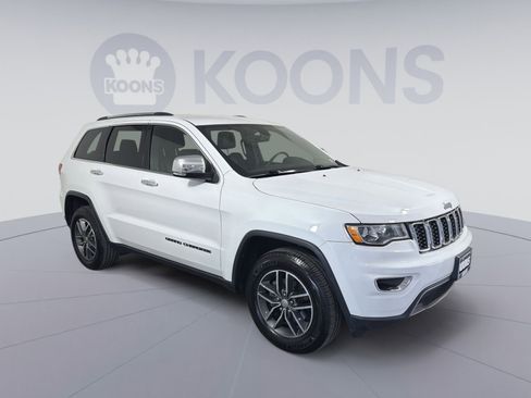 Used 2018 Jeep Grand Cherokee Limited image 10