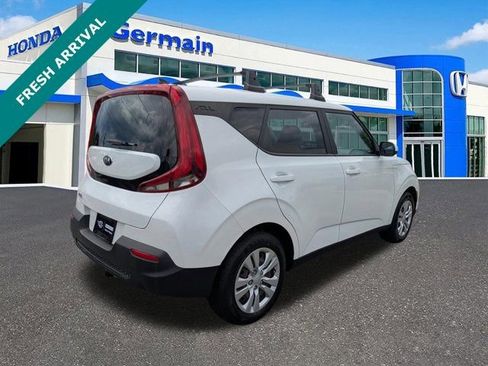Used 2021 Kia Soul LX FWD image 5