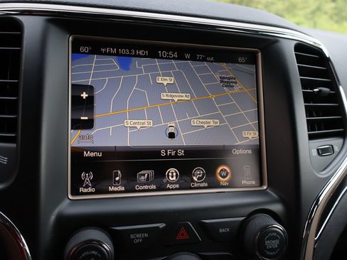 Used 2017 Jeep Grand Cherokee Limited w/ Trailer Tow Group IV AWD/4WD image 37