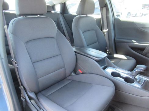 Used 2025 Chevrolet Malibu LT FWD image 10