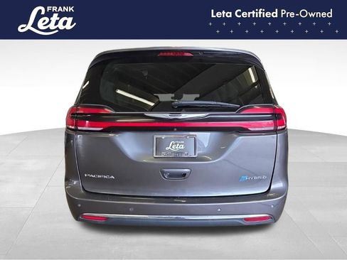 Used 2023 Chrysler Pacifica Limited image 5