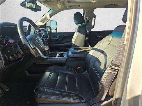 Used 2019 GMC Sierra 2500 Denali w/ Duramax Plus Package image 15