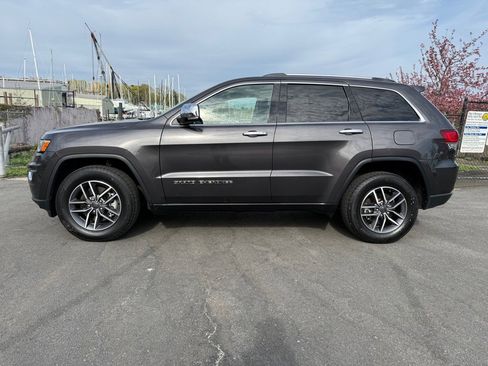 Certified 2021 Jeep Grand Cherokee Limited image 3