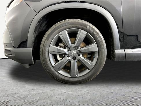 Used 2025 Honda Pilot Sport image 34