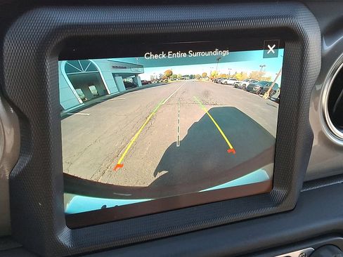 Certified 2022 Jeep Wrangler Unlimited Sahara w/ LED Lighting Group image 17