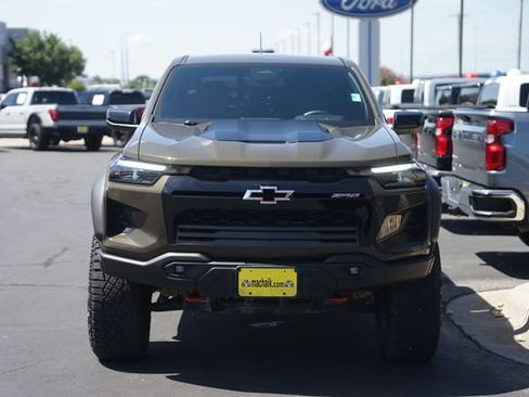 Used 2025 Chevrolet Colorado ZR2 w/ ZR2 Bison Edition AWD/4WD image 3