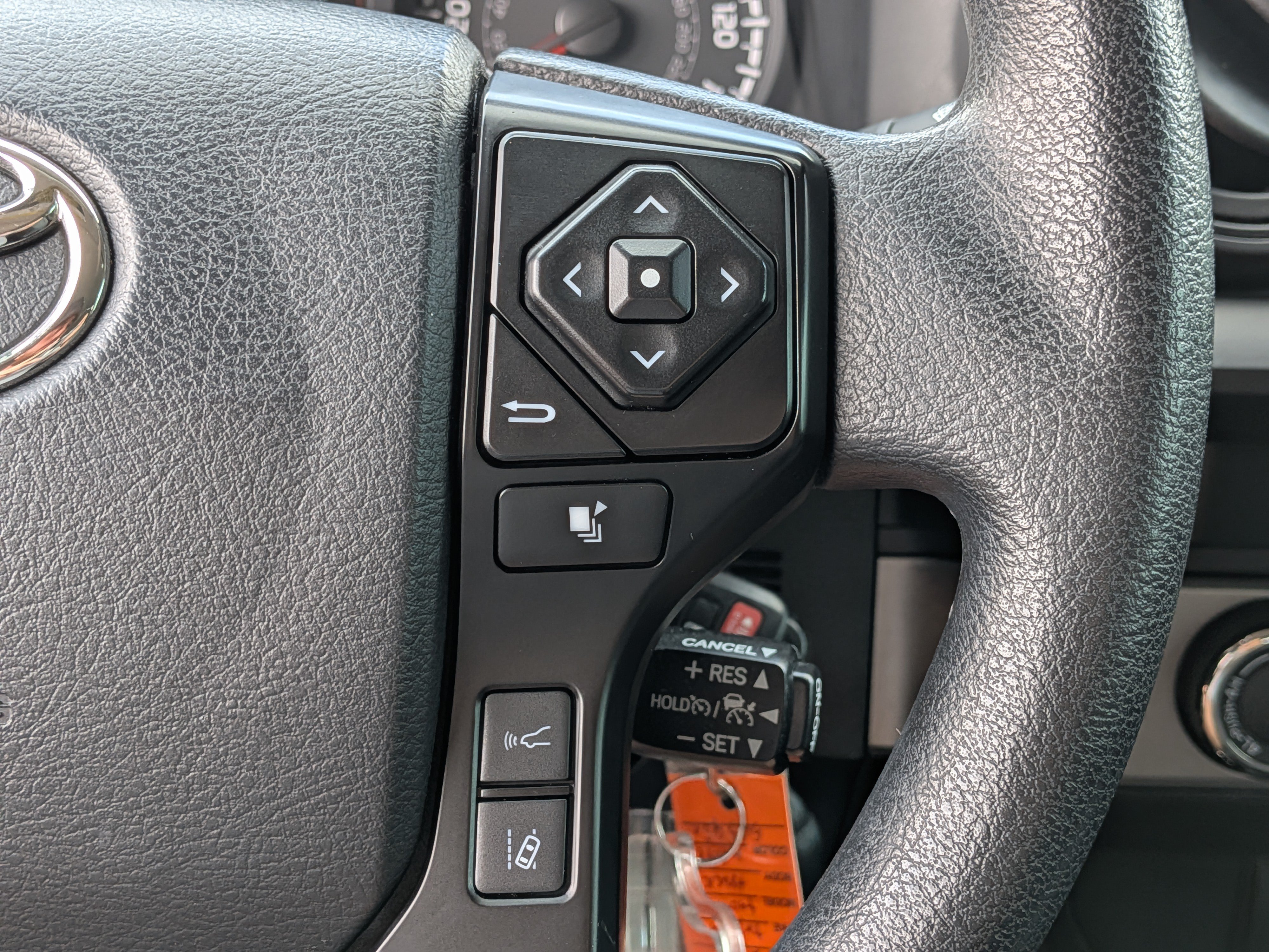 Used 2023 Toyota Tacoma SR AWD/4WD image 25