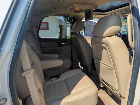 Used 2014 Chevrolet Tahoe LTZ AWD/4WD image 24