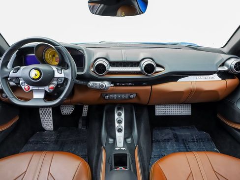 Used 2021 Ferrari 812 GTS RWD image 2