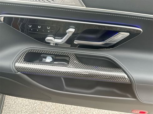 Used 2022 Mercedes-Benz SL 63 AMG 4MATIC image 31