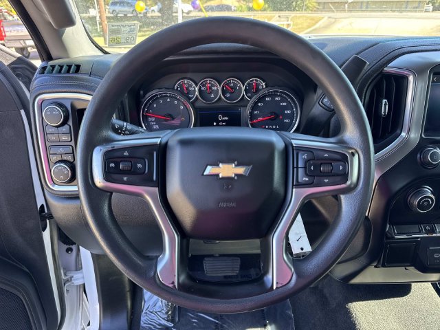 Used 2020 Chevrolet Silverado 1500 LT AWD/4WD image 25