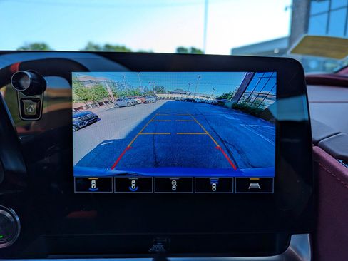 Used 2021 Chevrolet Corvette Stingray Premium Cpe w/ Z51 Performance Package image 23