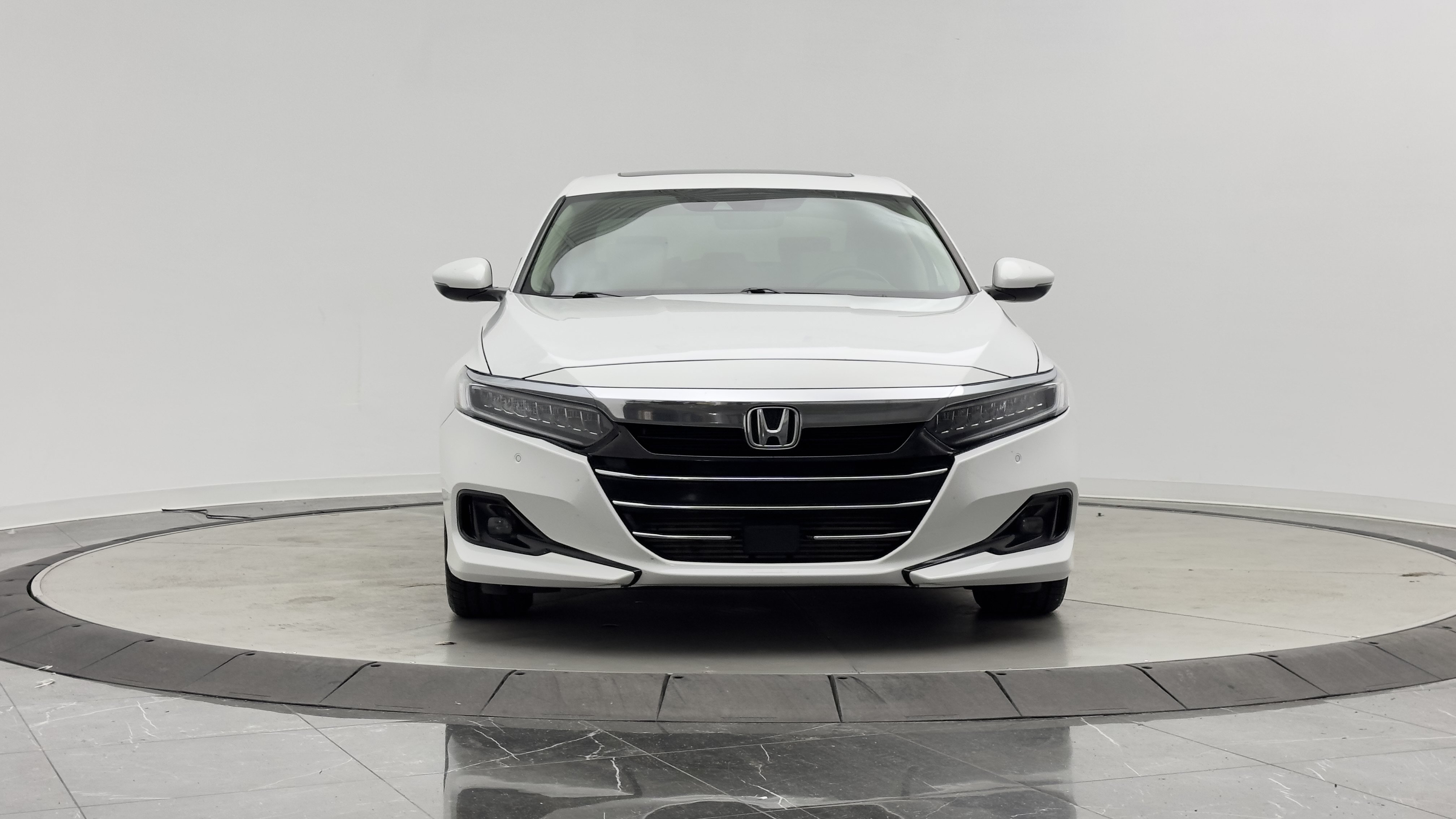 Used 2022 Honda Accord EX-L image 2