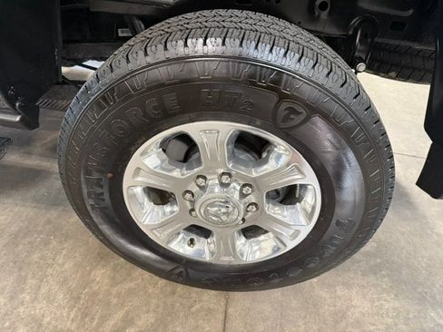 Used 2025 RAM 2500 Big Horn AWD/4WD image 29