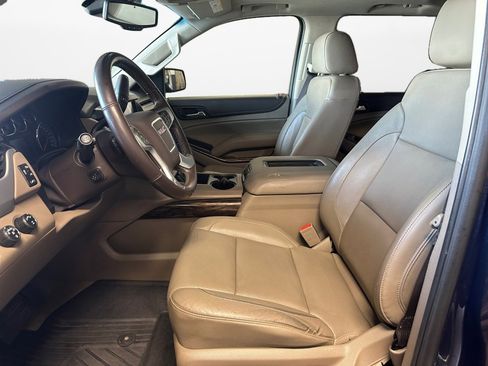 Used 2019 GMC Yukon SLT w/ Open Road Package image 11