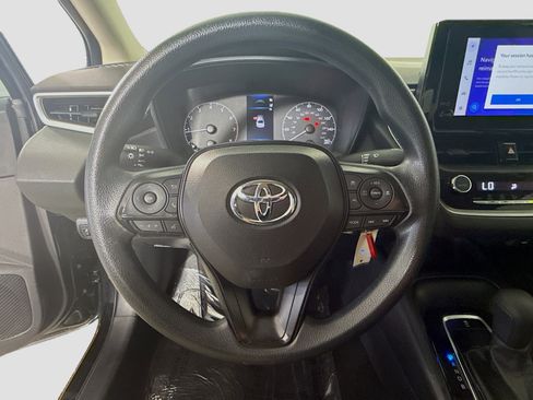 Used 2023 Toyota Corolla LE FWD image 13