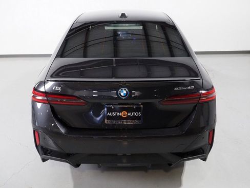 Used 2025 BMW i5 eDrive40i w/ M Sport Package image 7