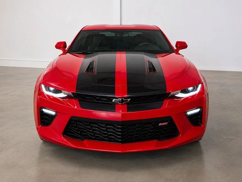 Used 2016 Chevrolet Camaro SS RWD image 5