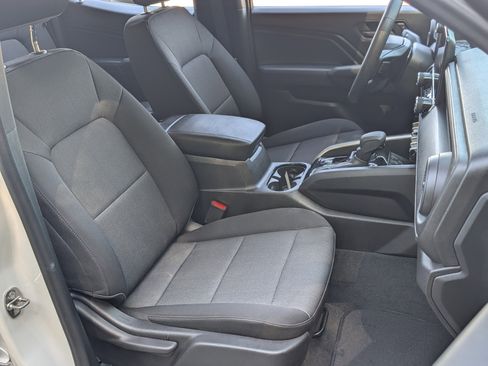 Used 2023 Chevrolet Colorado W/T image 20