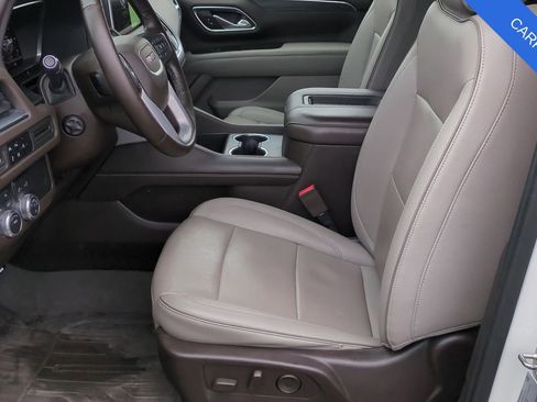 Used 2023 GMC Yukon XL SLT w/ SLT Premium Package image 17