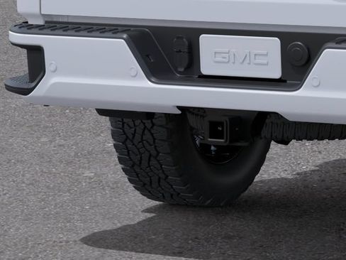 New 2026 GMC Sierra 2500 AT4 w/ AT4 Premium Plus Package AWD/4WD image 14
