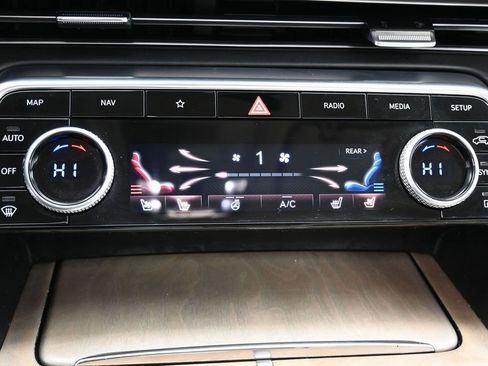 Used 2021 Genesis GV80 2.5T w/ Advanced Package 02 image 28