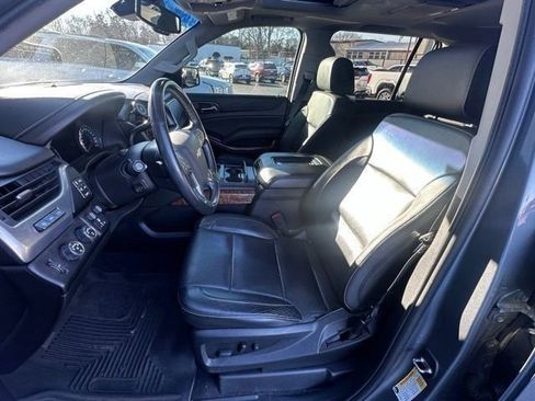 Used 2019 Chevrolet Suburban Premier image 34