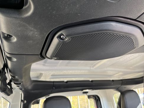 Used 2021 Jeep Wrangler Unlimited Sahara w/ Cold Weather Group image 44