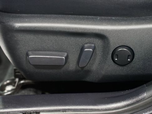 Used 2012 Toyota Camry SE image 29