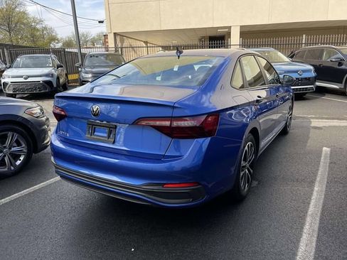 Certified 2022 Volkswagen Jetta Sport image 7