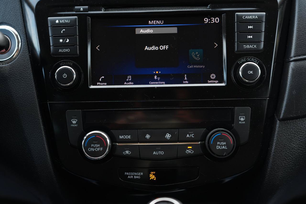 Used 2019 Nissan Rogue SV AWD/4WD image 17