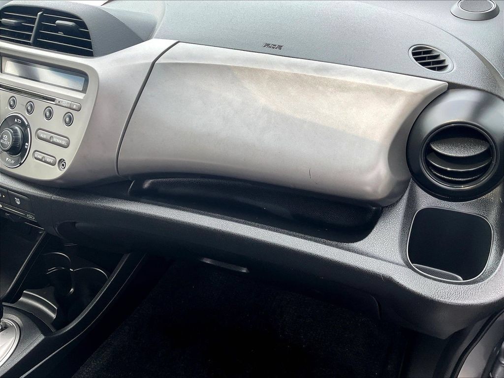 Used 2010 Honda Fit image 26