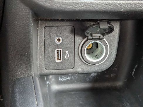 Used 2022 Nissan Kicks S FWD image 23