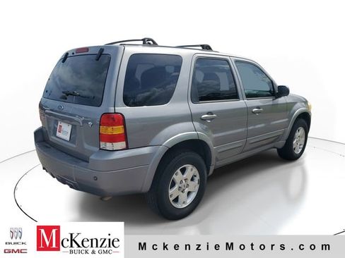 Used 2007 Ford Escape Limited FWD image 5