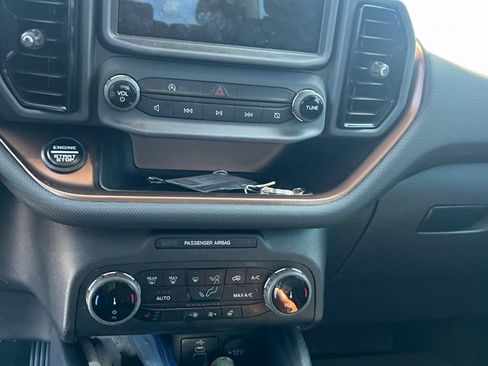 Used 2023 Ford Bronco Sport Outer Banks w/ Tech Package AWD/4WD image 18