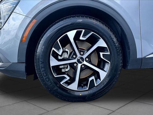Used 2024 Kia Sportage EX FWD image 11
