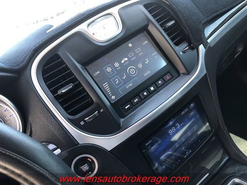 Used 2018 Chrysler 300 Touring w/ Sport Appearance Package RWD image 14