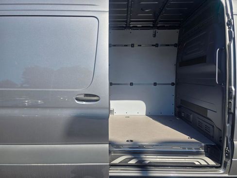 New 2025 Mercedes-Benz Sprinter 2500 image 20