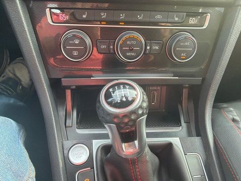 Used 2015 Volkswagen GTI Autobahn w/ Lighting Package (SEL) FWD image 17